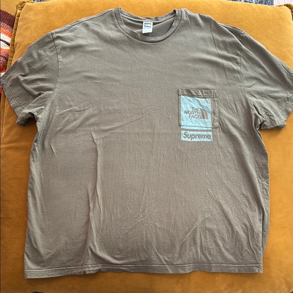 Supreme x The North Face Men's Olive T-Shirt - Picture 1 of 3